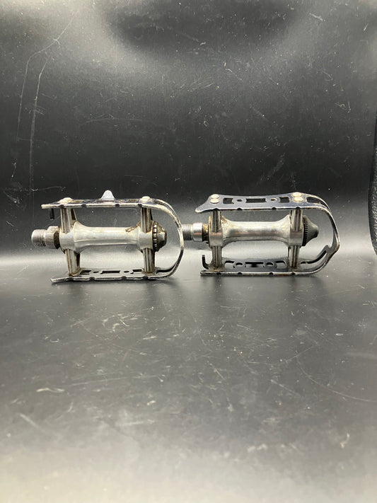 Single speed fixed gear bike track bike pedals fixie fixies