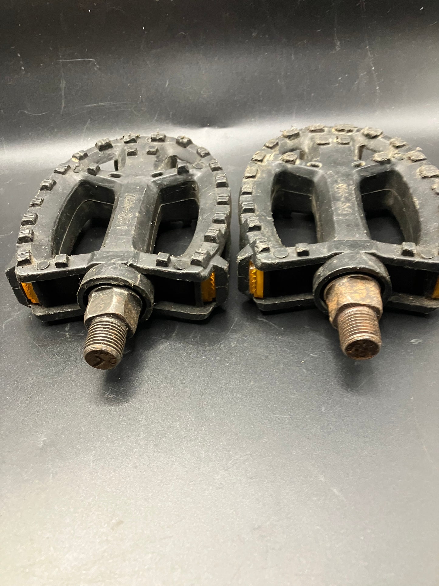HN - 301 pedal set
