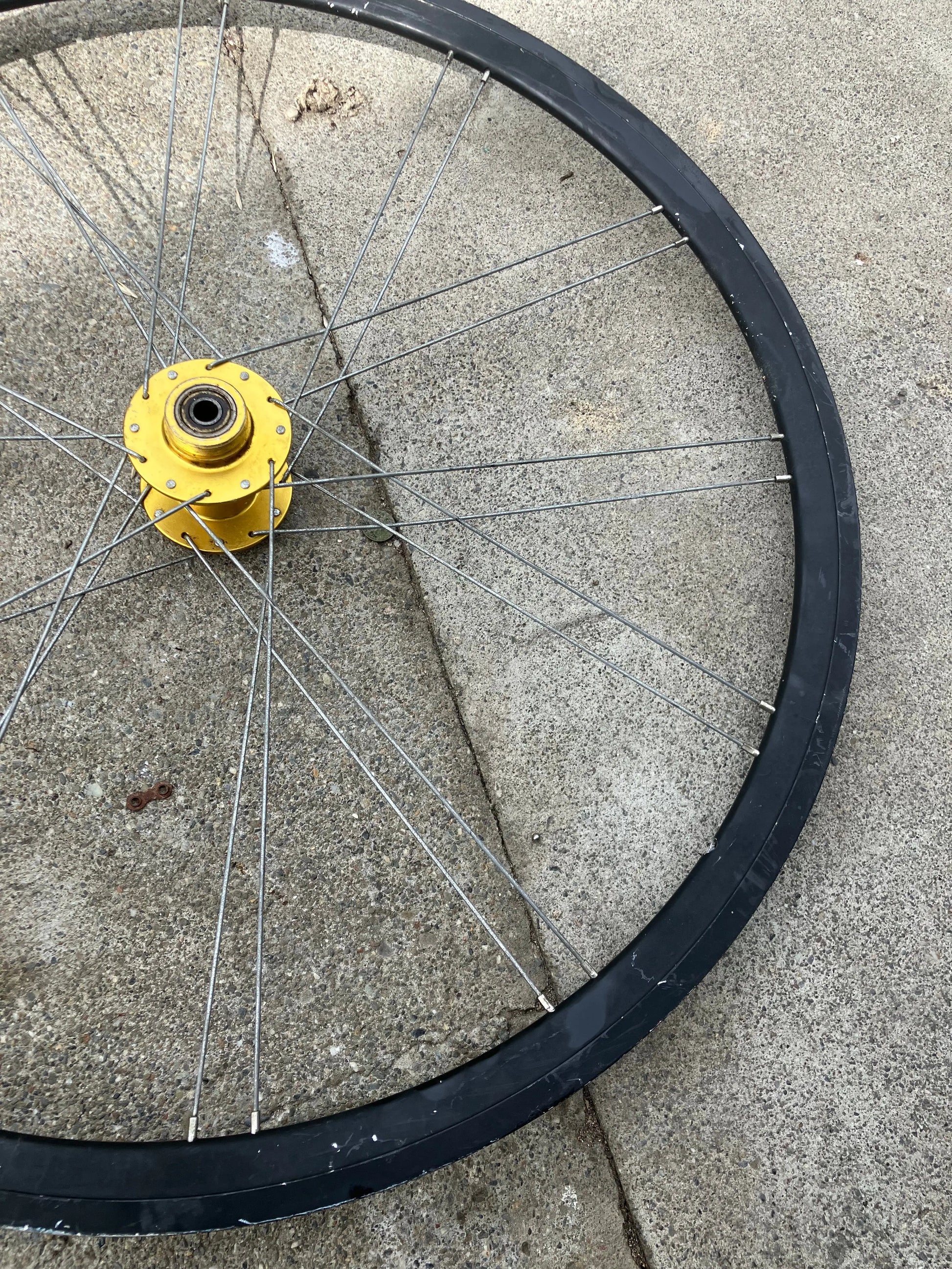 700c wheel DannyStarkRidesFixedShop
