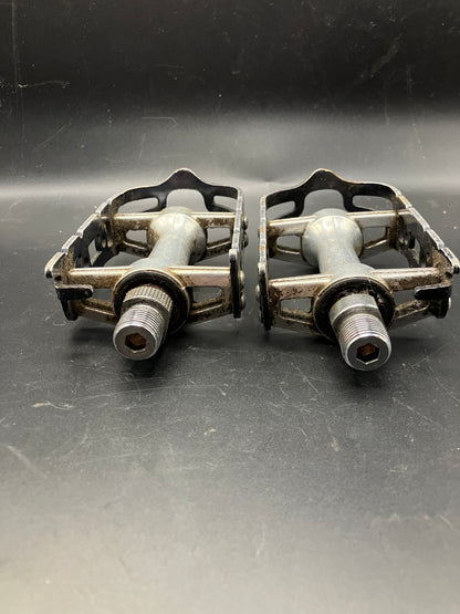 Single speed fixed gear bike track bike pedals fixie fixies