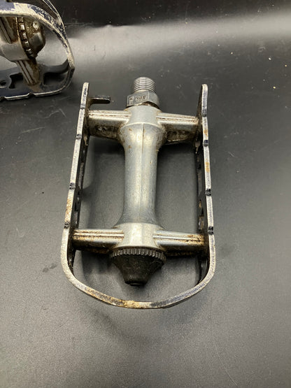 Single speed fixed gear bike track bike pedals fixie fixies
